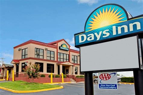 DAYS INN BY WYNDHAM LAWRENCEVILLE $89 ($̶1̶3̶2̶) - Updated 2023 Prices & Motel Reviews - GA