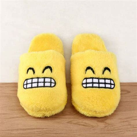 Emoji Slippers - PopRocking