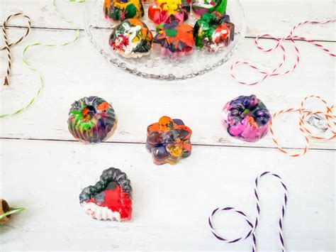 How to Melt Crayons in the Oven to Make New Ones - Cutesy Crafts