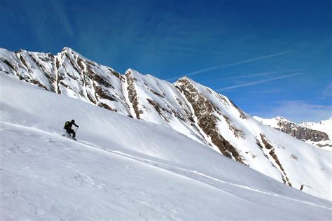 The 12 Scariest Ski Runs On The Planet