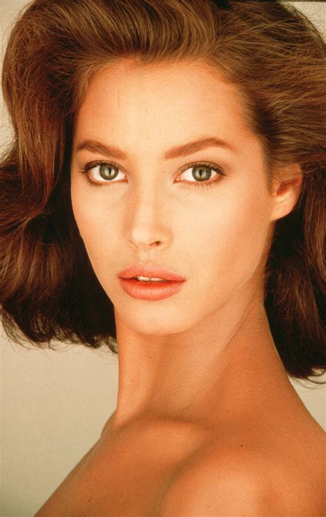 Christy Turlington photo 791 of 945 pics, wallpaper - photo #397679 - ThePlace2