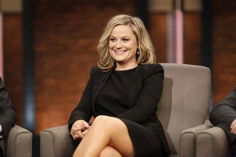 Best Amy Poehler Movies and TV shows - SparkViews | Amy poehler, Movies and tv shows, Amy