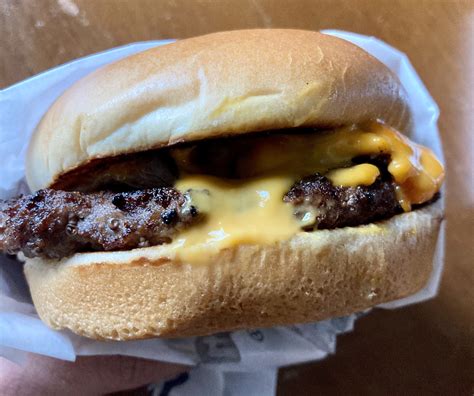 Hardees Prime Rib and Cheddar Thickburger | Sunny 101.9 - Marquette ...