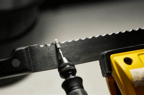 TOP 7 Knife Sharpeners For Serrated Knives: Complete Guide – Sharpy Knives – Passionate Sharpeners