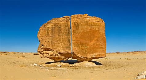 Al Naslaa: meet Earth's most bizarre geological rock formation - Big Think