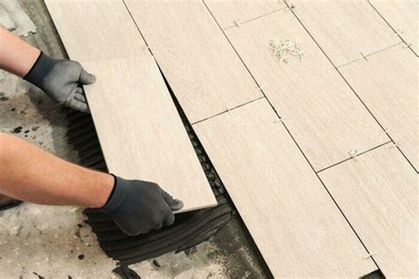 Wood-look Tile Flooring: How to Lay Tile professionally - Blog RUBI