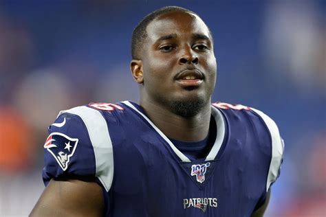 Patriots should focus on getting Sony Michel going this weekend