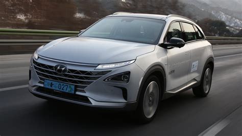 Hyundai Nexo Review 2025 | Top Gear