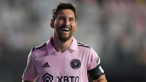 Lionel Messi scores twice on first Inter Miami start in 4-0 thrashing of Atlanta United in ...