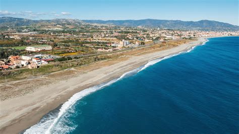 The coastline of italy with time flying 37765186 Stock Video at Vecteezy