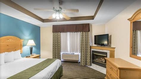 American Inn & Suites Peosta from $55. Peosta Hotel Deals & Reviews - KAYAK