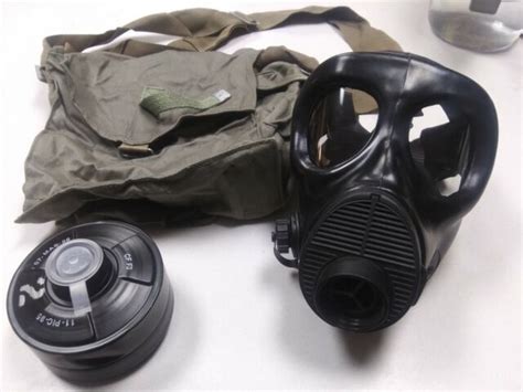 Italian Military Army Surplus Genuine M90 Gas Mask With Bag and Filter Full Face for sale online ...