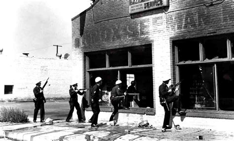 1965 Watts riots photo gallery