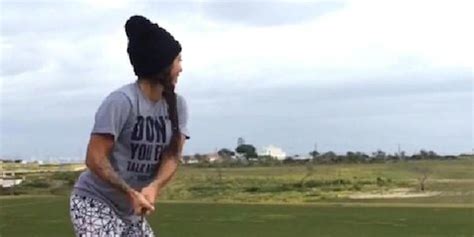 Sydney Leroux Tried The 'Happy Gilmore' Golf Swing And It Did Not Go ...