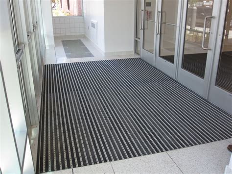 Pedimat ® Aluminum Entrance Mats