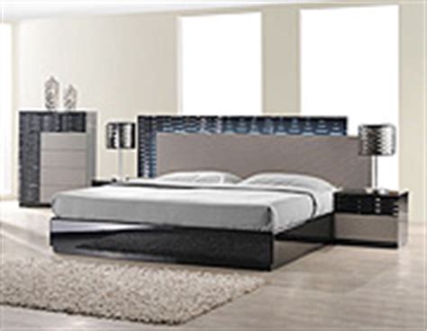 Modern Bedroom Set with LED lighting system | Modern Bedroom Furniture