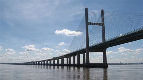 Government scraps Severn Bridge tolls for Christmas