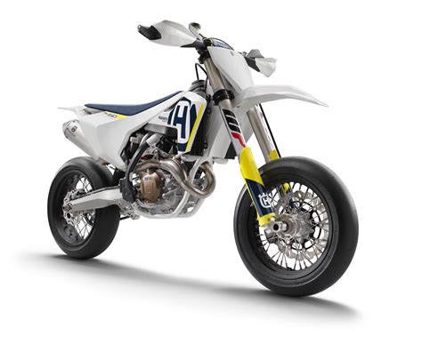 Husqvarna FS 450 Supermoto 2018, pronta per la pista