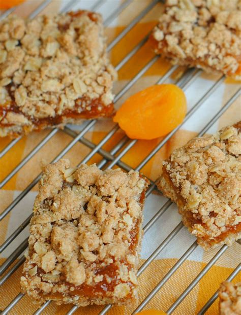 Apricot Oatmeal Crumble Bars