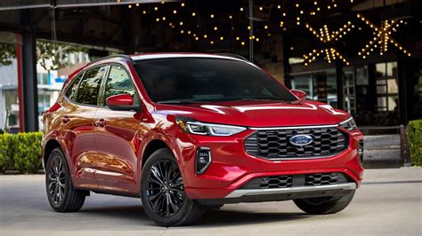 2023 Ford Escape Debuts Updated Look, New ST-Line Spec - CNET