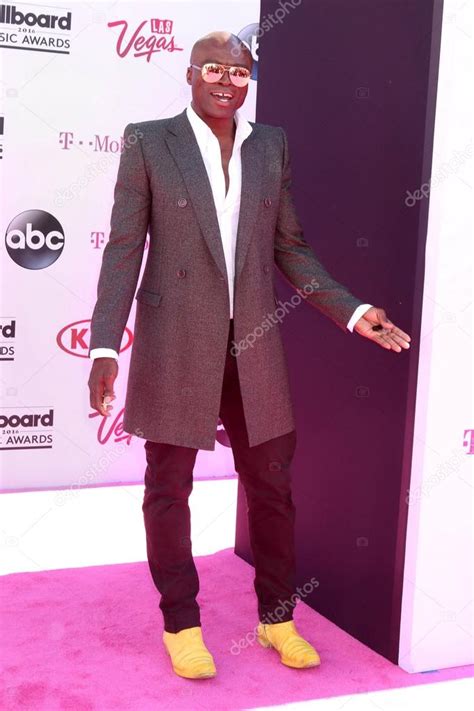 Pmages: singer seal | Seal - singer, songwriter – Stock Editorial Photo © s_bukley #110745610