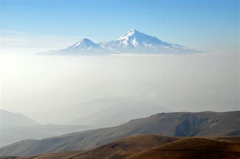 Ararat – FindArmenia