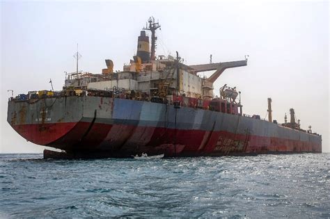 UN secures insurance to pump oil from decaying tanker off Yemen