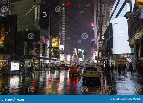 Times Square at night editorial stock photo. Image of night - 173064523