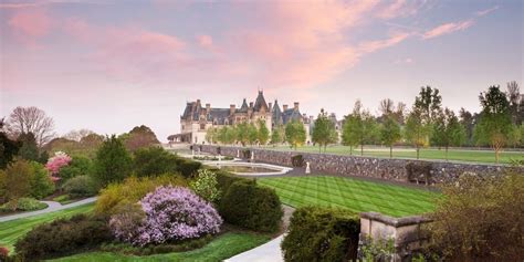 Village Hotel on Biltmore Estate | Travelzoo