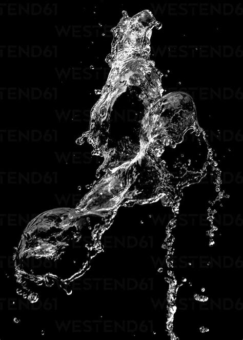 Details 100 water black background - Abzlocal.mx