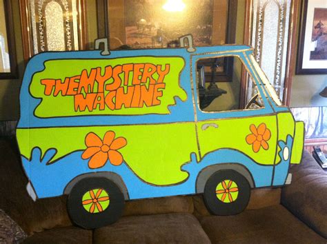 Cardboard mystery machine I made | Scooby doo halloween party, Scooby ...