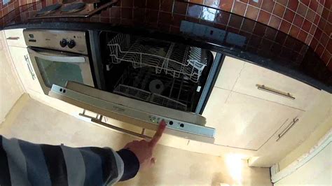 Diplomat Intergrated Dishwasher overview - YouTube