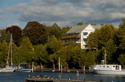 Tobermory Princess Hotel - UPDATED 2018 Prices & Reviews (Ontario ...