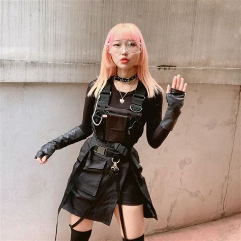 테크웨어 걸 #techwear #techfashion | Aesthetic grunge outfit, Fashion, Techwear girl outfit