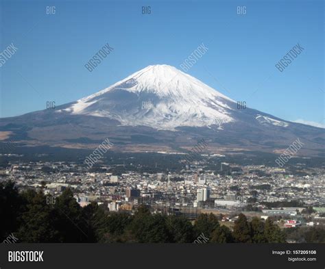 Snow Capped Mount Fuji Image & Photo (Free Trial) | Bigstock