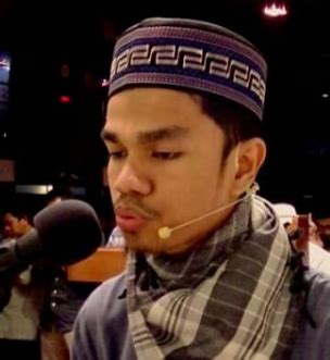 Biografi, Profil & Biodata Muzammil Hasballah - Pemuda Bersuara Merdu dan Fasih Baca Al Qu'ran ...