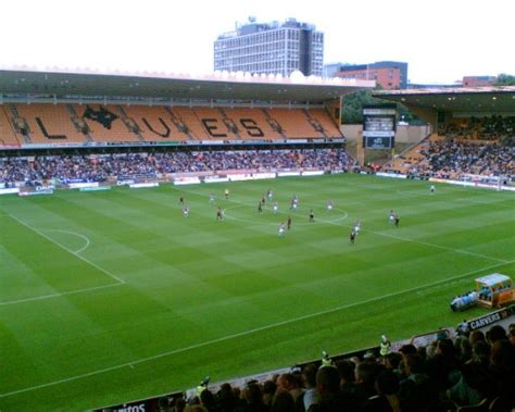 Molineux Stadium Capacity | Wolverhampton Wanderers F.C. Stadium Capacity