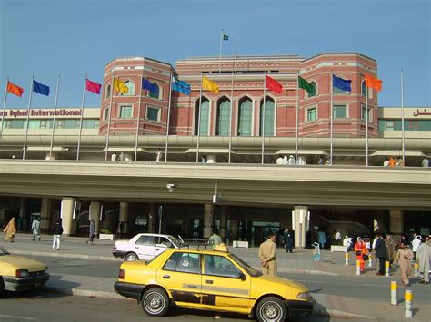 Two persons shot dead at Lahore airport in Pakistan - Dynamite News