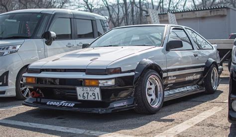 8 Reasons Why You Should Buy The Toyota Corolla AE86 - JDM Export
