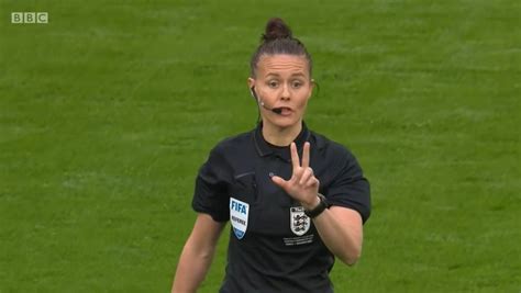 Rebecca Welch- English FIFA referee - Dutch Referee Blog