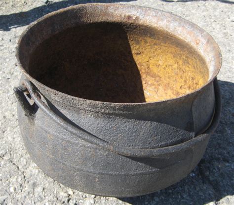 Antique Cast Iron Hog Pot / Cauldron 3 footed boiling Pot Camp fire Pot Heavy | eBay