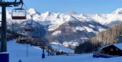 Ski Holidays 2024/2025 Accommodation in Pila, Italy