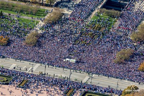 Chicago Cubs Parade 2016 - Aerial Vision Chicago Productions