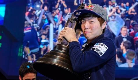 Former StarCraft 2 world champ questioned by match-fixing investigators ...