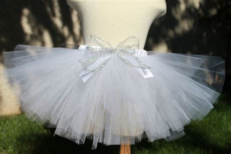 White tutu | Christmas tutu, Flower girl dresses, Wedding dresses