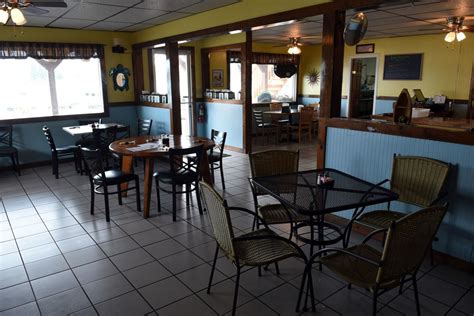 Against all odds in Fair Haven, waterfront restaurant thriving | Local News | auburnpub.com