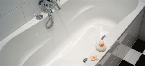 How to Install a Bathtub Liner | DoItYourself.com