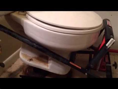 Toiletmaster toilet jack - YouTube