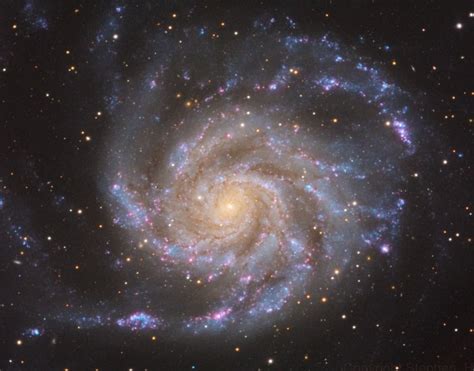 M101 - The Pinwheel Galaxy: Type, Age, Size, Diameter, Mass, Location,