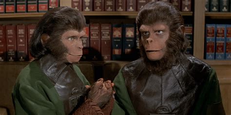 Review: ESCAPE FROM THE PLANET OF THE APES (1971)